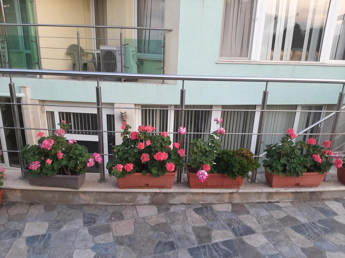 Family Hotel Coral سوزوبول المظهر الخارجي الصورة