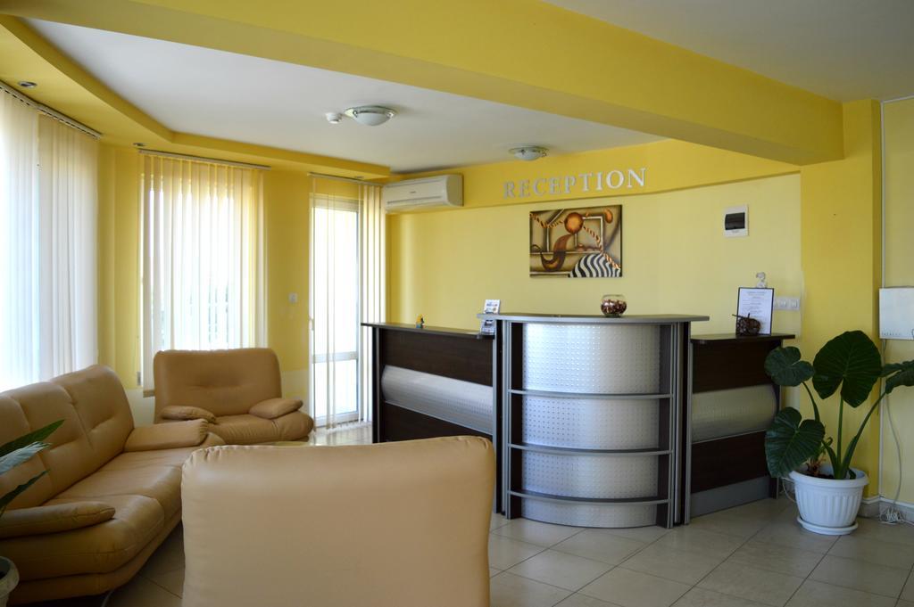 Family Hotel Coral سوزوبول المظهر الخارجي الصورة