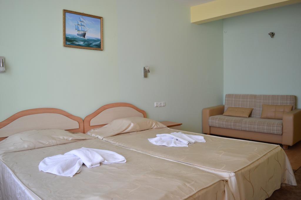 Family Hotel Coral سوزوبول المظهر الخارجي الصورة