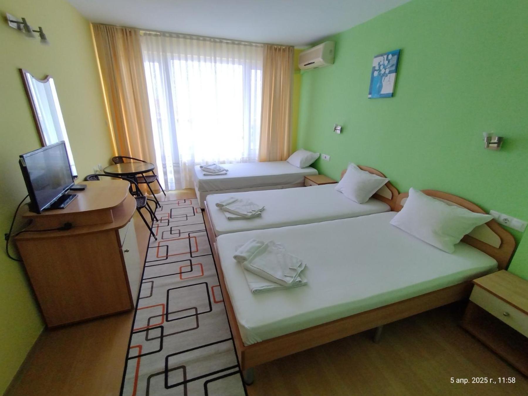 Family Hotel Coral سوزوبول المظهر الخارجي الصورة